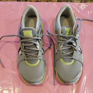 Nike Women's Gray and Lime Athletic Shoes